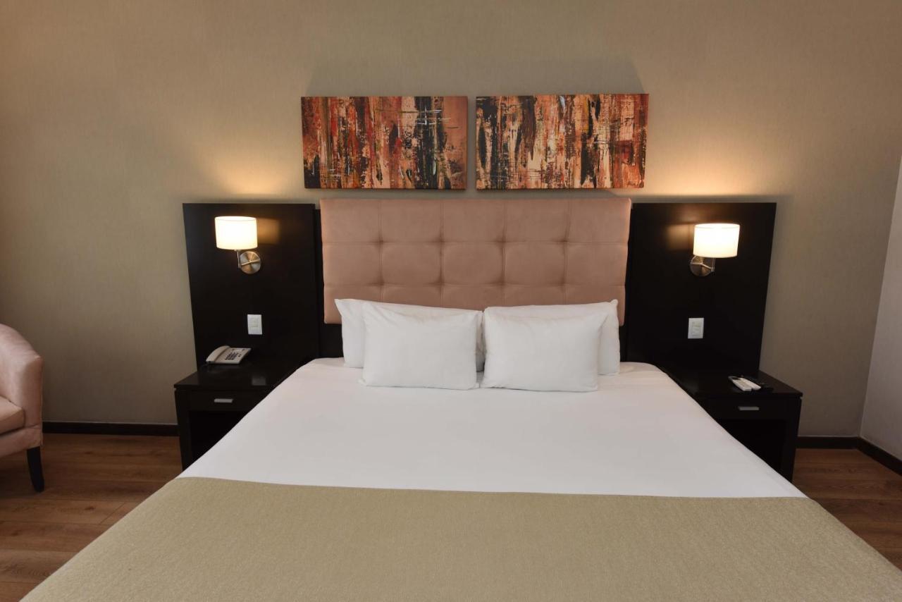 Howard Johnson & Convention Center 4* Ezeiza